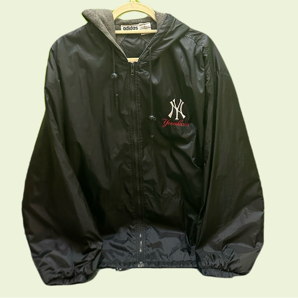 Adidas Blue and Gray  Nylon Jacket vintage NY Yankees L
